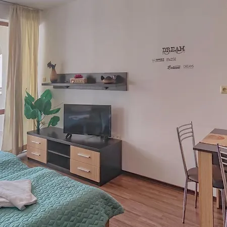 Aparthotel Pmg Laguna Slantschew brjag
